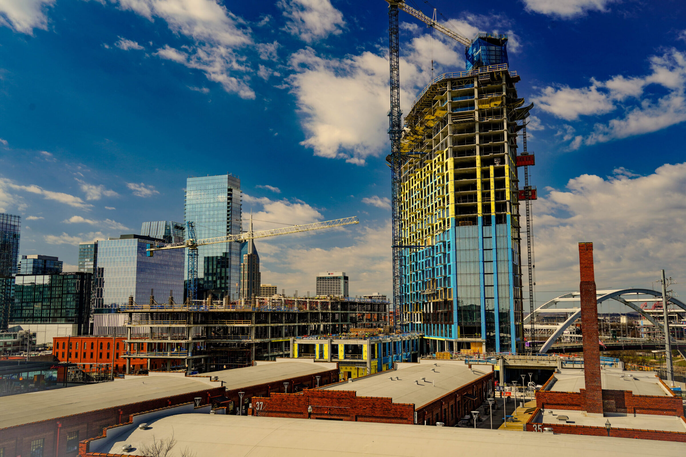 Peabody union tower under construction